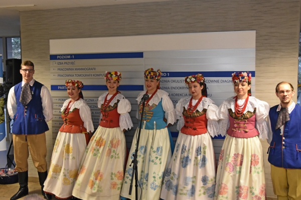 Zespół Pieśni i Tańca Katowice zagrał i zaśpiewał pacjentom naszego Szpitala!